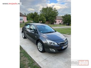 Glavna slika - Opel Astra J  - MojAuto