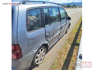 Glavna slika -  Potražnja limarija tuaran 2010 tsi boja LR7N - MojAuto
