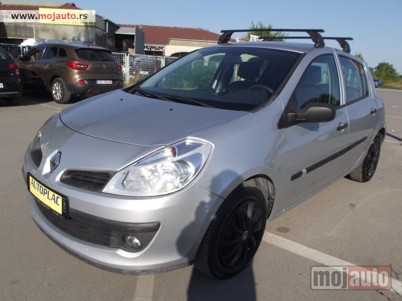 Glavna slika - Renault Clio 1.4 BENZ 72 KW KLIMA NOV  - MojAuto