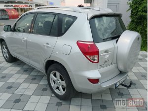 polovni Automobil Toyota RAV4 2.2D 