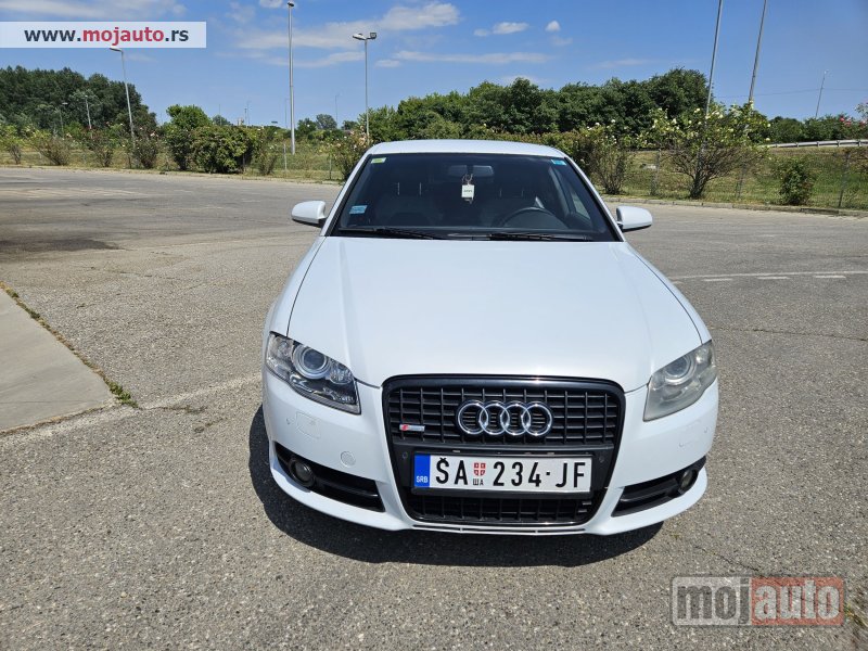 Audi A4 S Line perla 170 ks