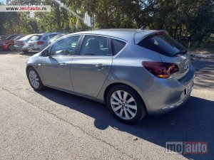 Glavna slika - Opel Astra J  - MojAuto