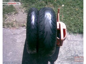 polovni delovi  180/55ZR17 120/70ZR17 BRIDGESTPNE BATTLAX