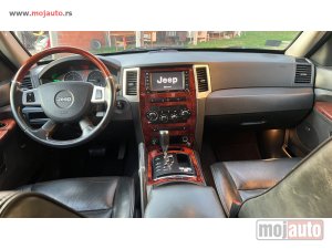 Glavna slika - Jeep Grand Cherokee overland  - MojAuto