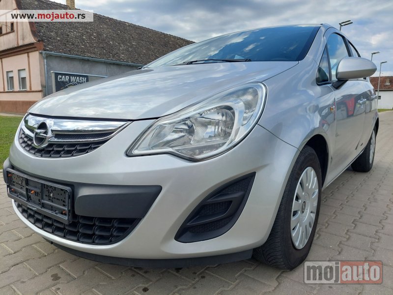 Glavna slika - Opel Corsa 1.2b 63kw perfekt stanje  - MojAuto