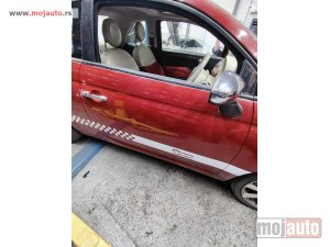 polovni delovi  Fiat 500 desna vrata kod boje 111/a Originalni delovi  Moguca ugradnja delova  Alfa Romeo 147-156-166-159-GT-MiTo-Giulietta Fiat bravo 2 - croma -grande punto -multipla 2 -punto 3 -stilo-idea Freemont Panda 3 500L 500 500x Lancia ypsilon-delta-musa-lybra