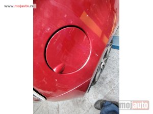 polovni delovi  Fiat 500 poklopac rezervara kod boje 111/a Originalni delovi  Moguca ugradnja delova  Alfa Romeo 147-156-166-159-GT-MiTo-Giulietta Fiat bravo 2 - croma -grande punto -multipla 2 -punto 3 -stilo-idea Freemont Panda 3 500L 500 500x Lancia ypsilon-delta-musa