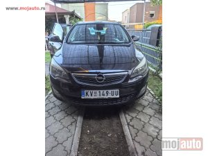 Glavna slika - Opel Astra J  - MojAuto