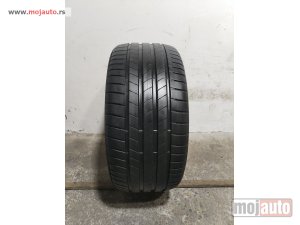 polovni delovi  3757. Guma BRIDGESTONE 21-ica, LETNJA 255/35, Šara 6.4 mm, DOT 3523