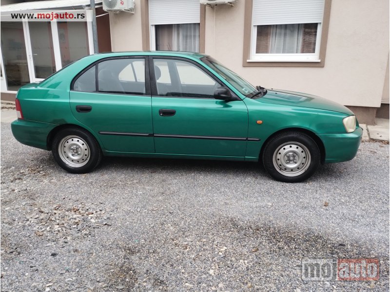 Glavna slika - Hyundai Accent 1.3  - MojAuto