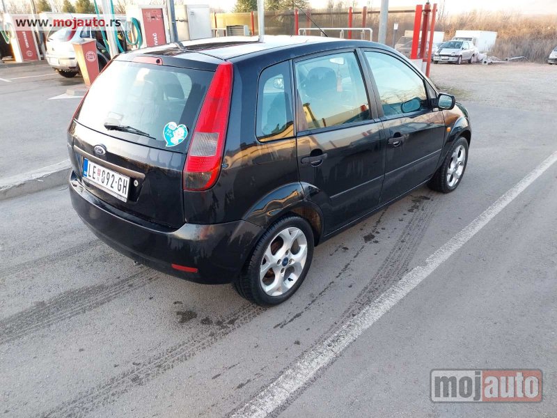 Glavna slika - Ford Fiesta duple FELNE i GUME  - MojAuto